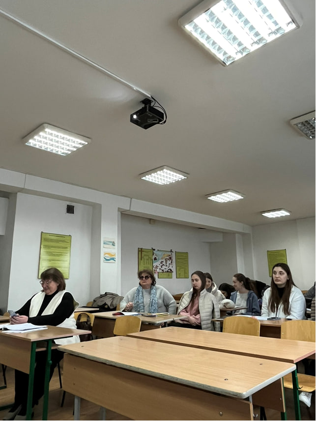 photo_2025-04-16_21-24-18